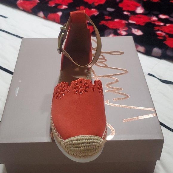 New Crown Vintage CV-Brixie flats size 6 - Picture 2 of 5